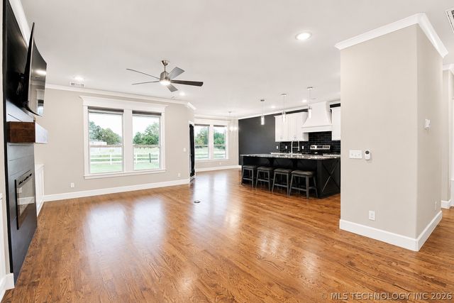 16107 S 251st East Avenue, Coweta, OK 74429