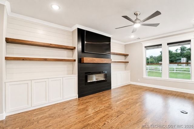 16107 S 251st East Avenue, Coweta, OK 74429