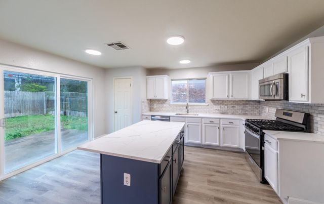 3625 Windhill LOOP, Round Rock, TX 78681