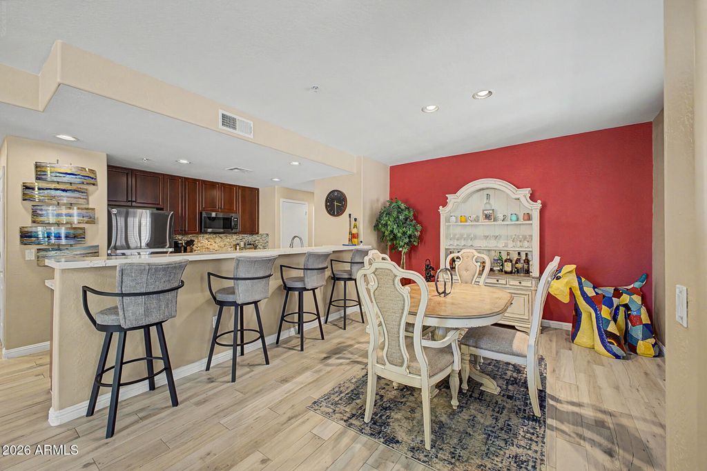 705 W QUEEN CREEK Road 1097, Chandler, AZ 85248 — photo 3
