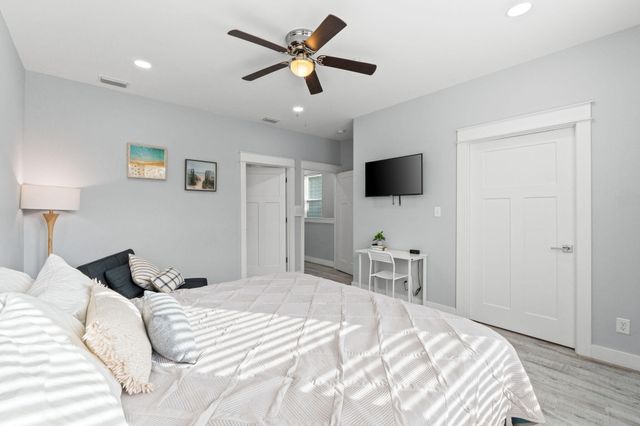 2226 Joan Ave 4, Panama City Beach, FL 32408