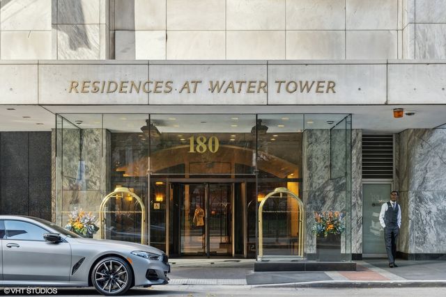 180 E PEARSON Street 4801, Chicago, IL 60611