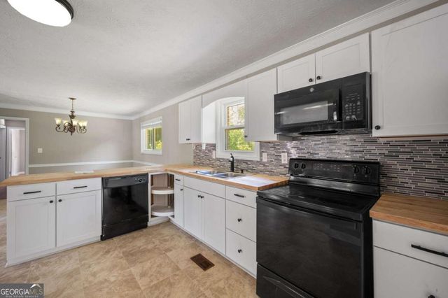 4861 Alcan Road, Powder Springs, GA 30127