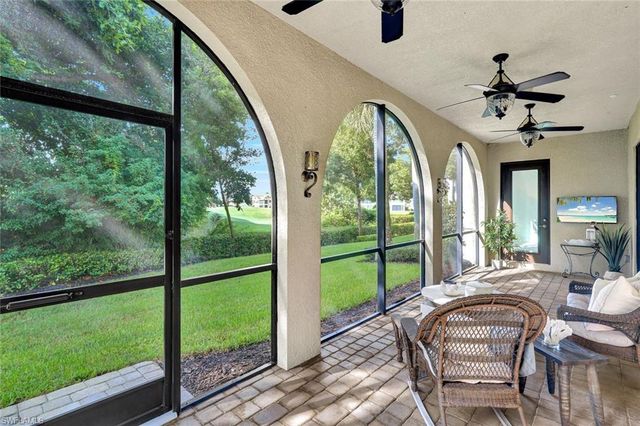 2534 Windward CT 15-101, Naples, FL 34112