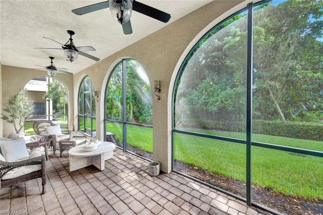 2534 Windward CT 15-101, Naples, FL 34112