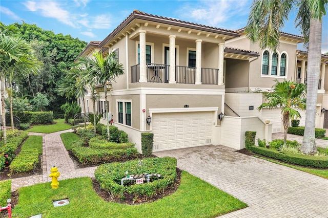 2534 Windward CT 15-101, Naples, FL 34112