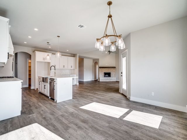 2021 Dolly Drive, Weatherford, TX 76088