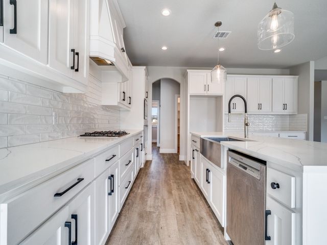 2021 Dolly Drive, Weatherford, TX 76088