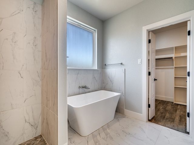 2021 Dolly Drive, Weatherford, TX 76088