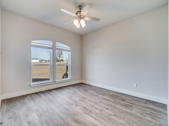 2021 Dolly Drive, Weatherford, TX 76088