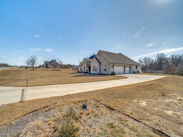 2021 Dolly Drive, Weatherford, TX 76088