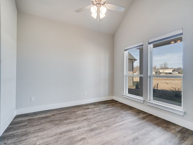 2021 Dolly Drive, Weatherford, TX 76088