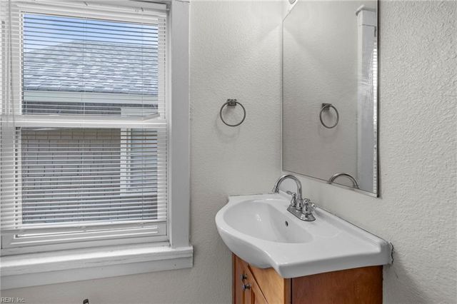 7318 Major AVE, Norfolk, VA 23505