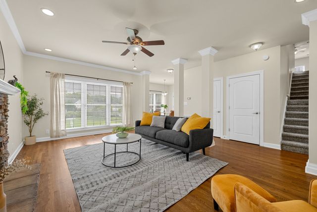 1013 Fox Hollow Pl, Adams, TN 37010