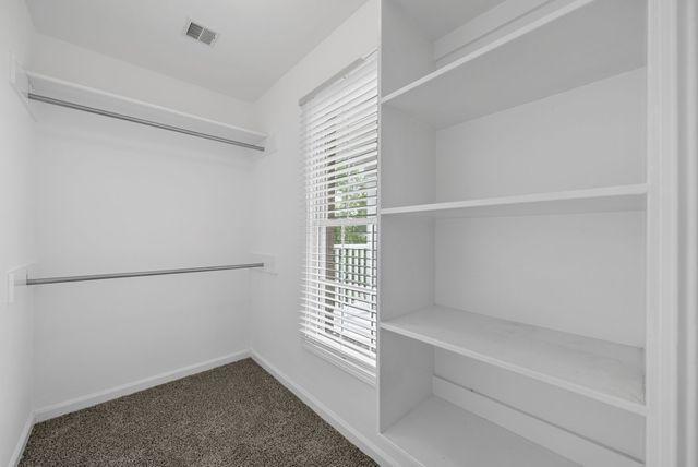 1013 Fox Hollow Pl, Adams, TN 37010