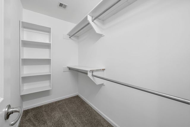 1013 Fox Hollow Pl, Adams, TN 37010