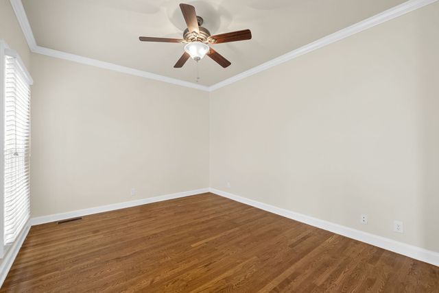 1013 Fox Hollow Pl, Adams, TN 37010