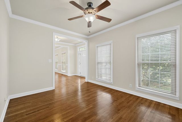 1013 Fox Hollow Pl, Adams, TN 37010