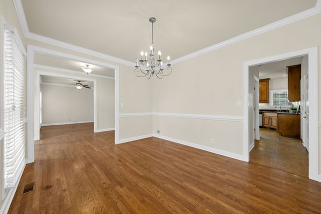 1013 Fox Hollow Pl, Adams, TN 37010