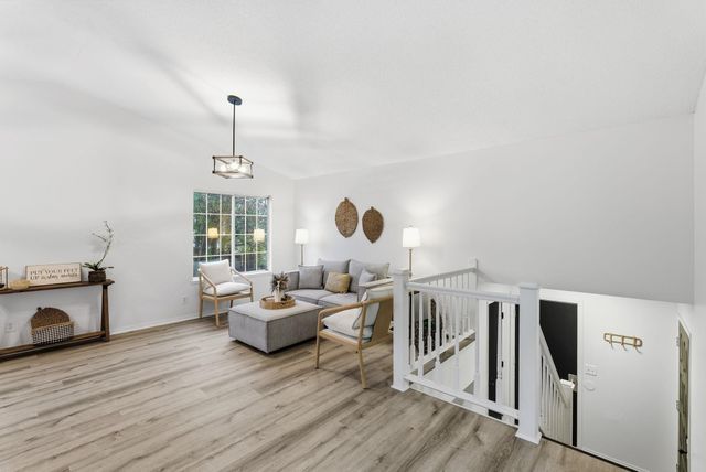 2501 N Beacon Hill, Wichita, KS 67220