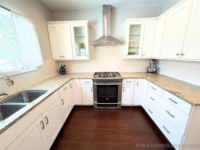 13411 S 125th East Avenue, Broken Arrow, OK 74011