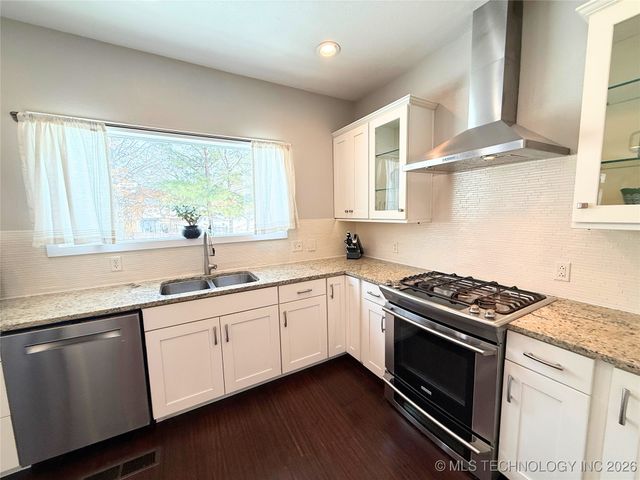 13411 S 125th East Avenue, Broken Arrow, OK 74011