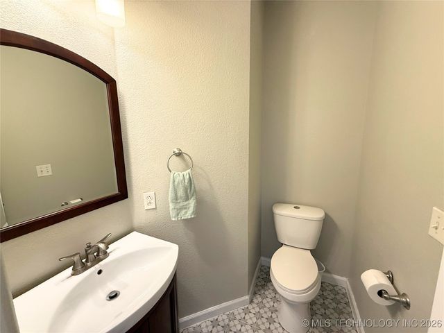 13411 S 125th East Avenue, Broken Arrow, OK 74011