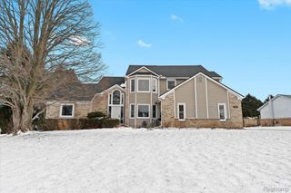 11163 Hammerstone Drive, Green Oak Township, MI 48178