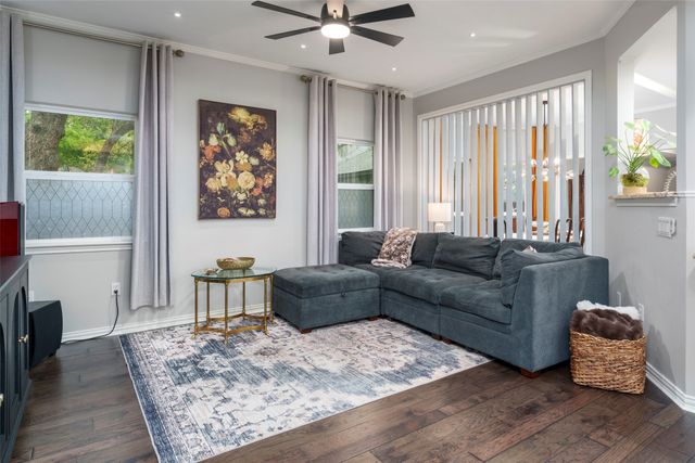 4802 Willow Bend Drive, Arlington, TX 76017