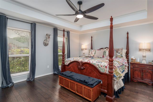 4802 Willow Bend Drive, Arlington, TX 76017