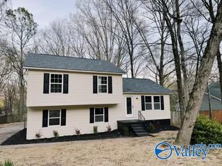 13121 Chaney Thompson Road, Huntsville, AL 35803