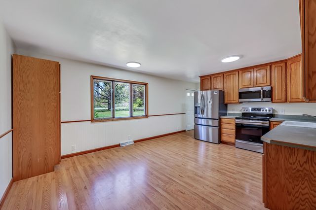 3868 S Riverview Drive, Hesperia, MI 49421