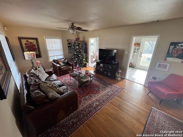 344 Harmon, San Antonio, TX 78209