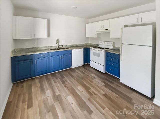 2118 Augusta Street, Charlotte, NC 28216