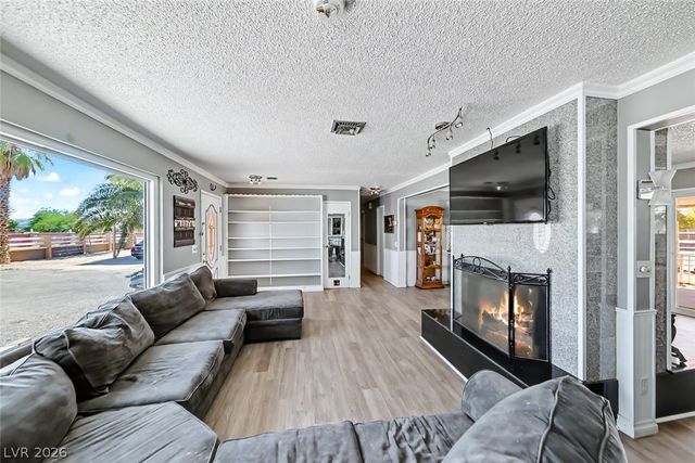 285 East Shelbourne Avenue, Las Vegas, NV 89123
