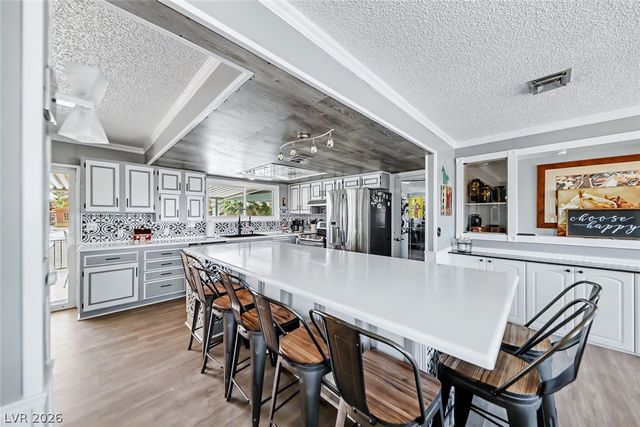 285 East Shelbourne Avenue, Las Vegas, NV 89123