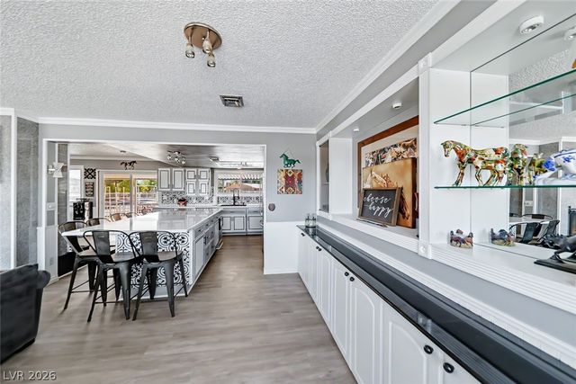 285 East Shelbourne Avenue, Las Vegas, NV 89123
