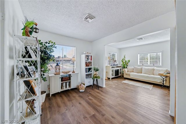 285 East Shelbourne Avenue, Las Vegas, NV 89123