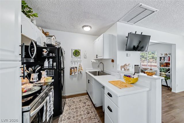 285 East Shelbourne Avenue, Las Vegas, NV 89123