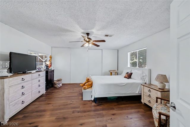 285 East Shelbourne Avenue, Las Vegas, NV 89123