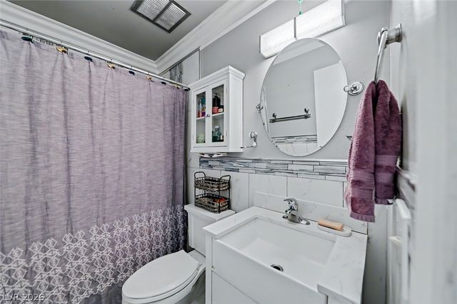 285 East Shelbourne Avenue, Las Vegas, NV 89123