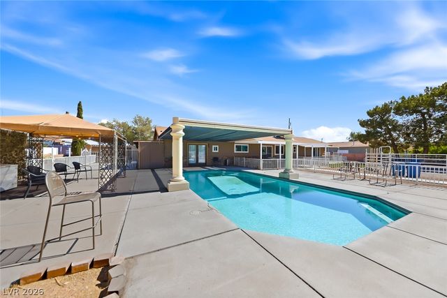 285 East Shelbourne Avenue, Las Vegas, NV 89123