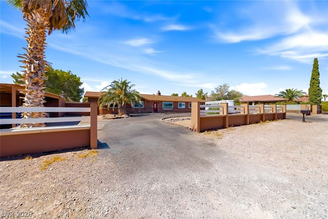 285 East Shelbourne Avenue, Las Vegas, NV 89123