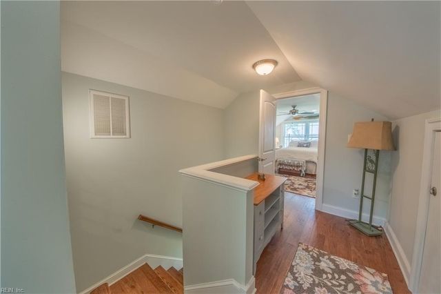 5084 Weaver LN, Gloucester, VA 23061