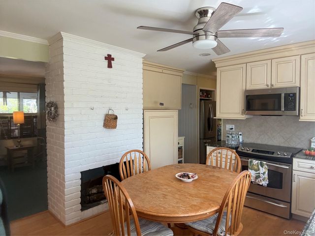 2 Dwarf Lane, Wantagh, NY 11793