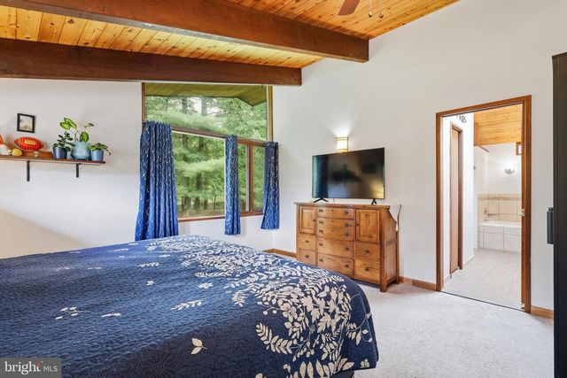 6445 STEEPLE CHASE LN, Manassas, VA 20111