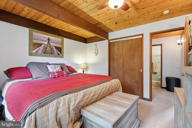 6445 STEEPLE CHASE LN, Manassas, VA 20111