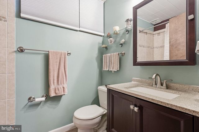 6445 STEEPLE CHASE LN, Manassas, VA 20111