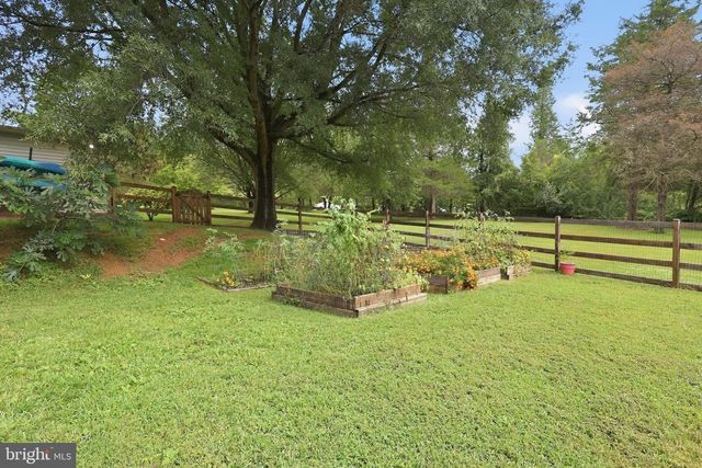 6445 STEEPLE CHASE LN, Manassas, VA 20111