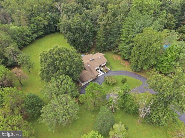 6445 STEEPLE CHASE LN, Manassas, VA 20111